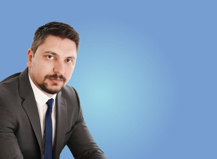Business MAGAZIN. Cristian Doiu, de la agenţia locală de programare UXR, face un nou pariu în tehnologie: Platforma Thinks.at, un agregator care reuneşte peste 80 de modele AI, cu asistentul vocal Samantha AI, a depăşit pragul de 100.000 de utilizatori