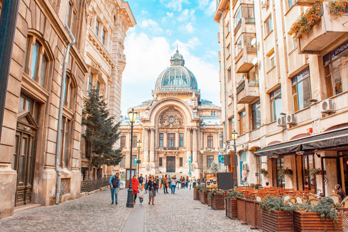 Ce poţi face în Bucureşti weekendul acesta: târg de viniluri şi design, plimbări prin Bucureştiul istoric sau spectacole de teatru
