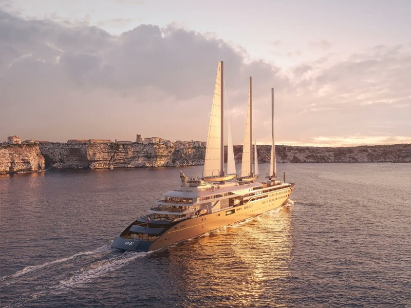 Cel mai mare și luxos yacht cu vele din lume, pregătit pentru prima călătorie. Cum arată Orient Express Corinthian