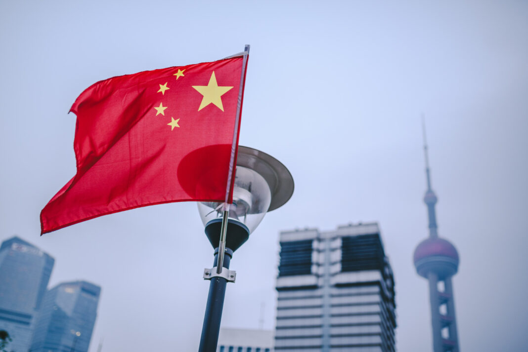 China interzice înlocuirea angajaților cu inteligența artificială în scopul reducerii costurilor