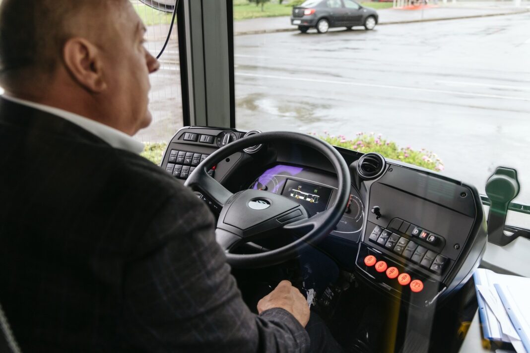 CJ Dolj scoate la licitație transportul public județean / Până la 81 de milioane de lei pentru 15 trasee