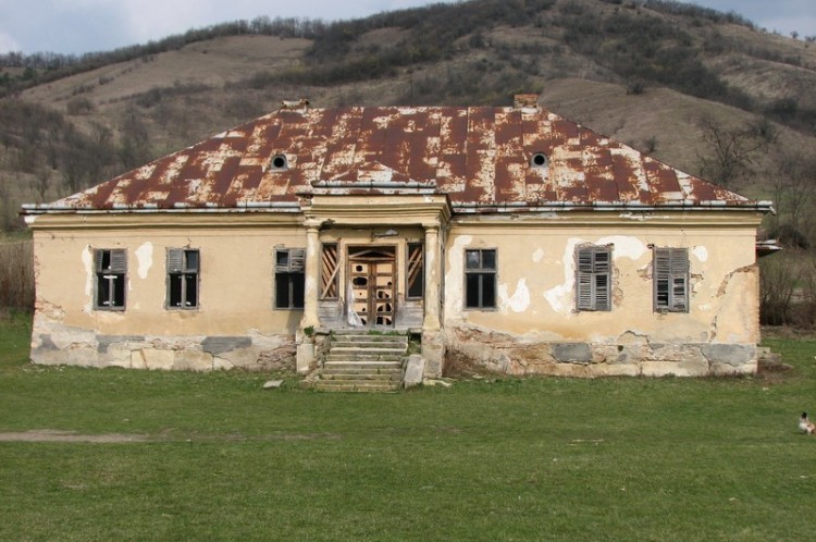 Conacul Dujardin din Cluj, salvat cu 10 milioane lei, bani europeni / Clădirea e clasificată ca monument istoric de importanță locală