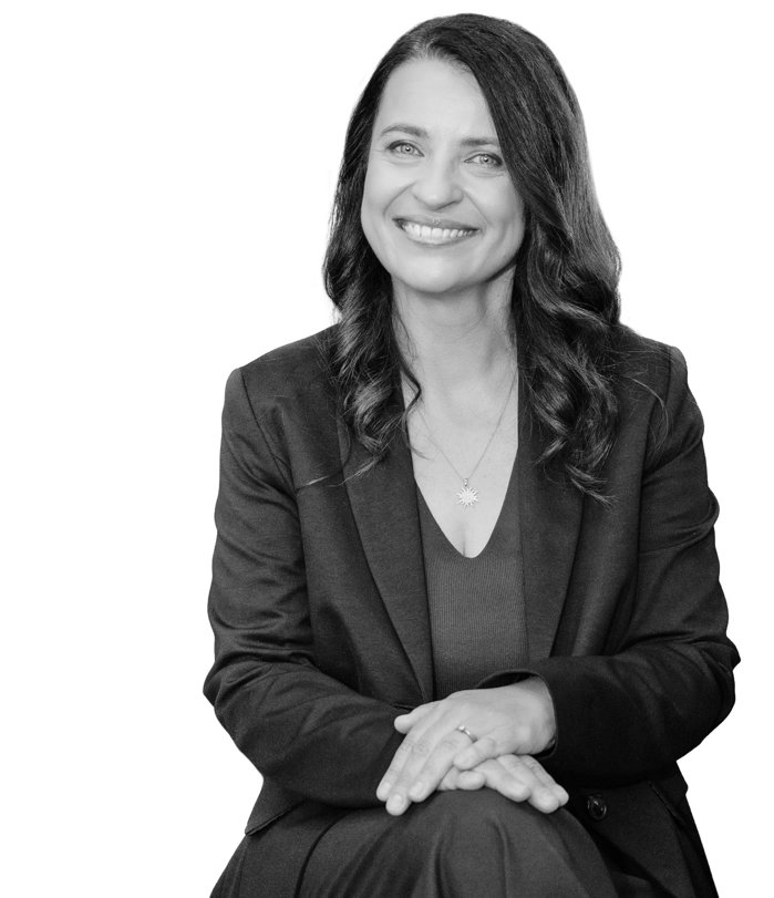 Cum a ajuns Oana Ilaş şefa pe retail a Băncii Transilvania şi ce spune despre relaţia viitoare a băncii cu clienţii