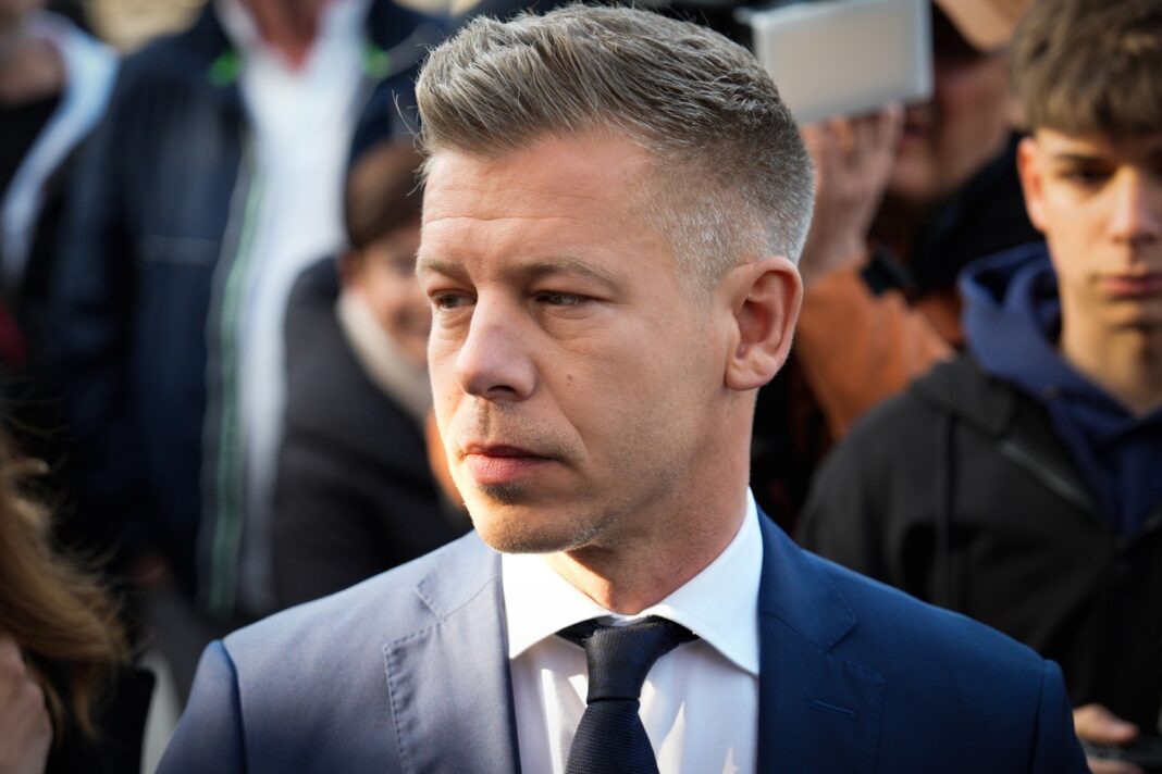 Cumnatul lui Péter Magyar renunță la funcția de ministru al Justiției în contextul legăturii sale de familie cu viitorul prim ministru al Ungariei