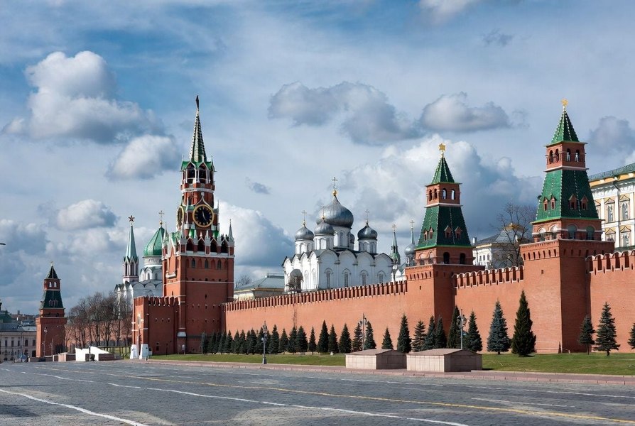 Decizie șoc la Kremlin: marșul tradițional din 9 mai, anulat la Moscova. Zelenski avertizase că nu recomandă participarea la paradă