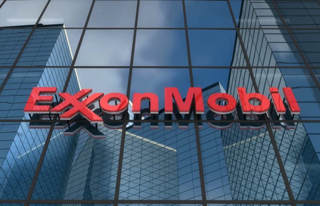 Efectul contabil al creșterii prețului petrolului diminuează profiturile ExxonMobil