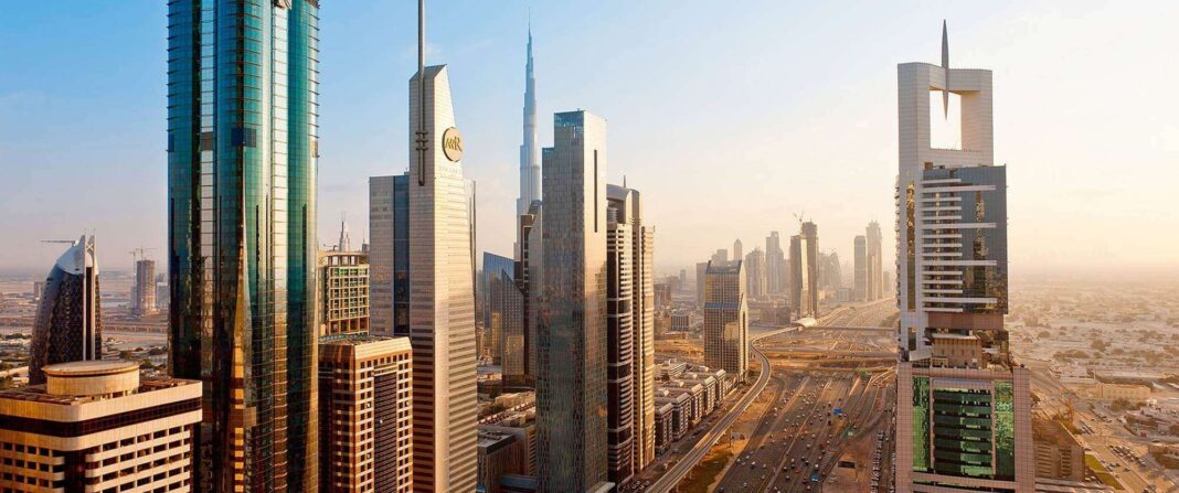 Emiratele Arabe Unite, sub atac. Iranul a lansat rachete și drone, anunță Ministerul Apărării