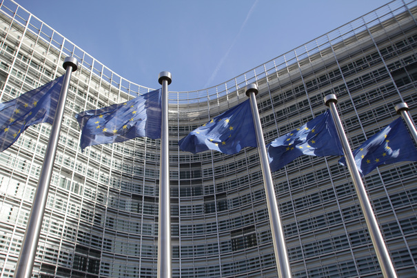 Europa este naivă când crede că modelul economic liberal poate supravieţui schimbărilor globale impulsionate de SUA şi China. De la inteligenţa artificială la robotică, UE riscă să rămână şi mai în urmă atât în ceea ce priveşte inovaţia, cât şi capacitatea sa de a modela standardele globale