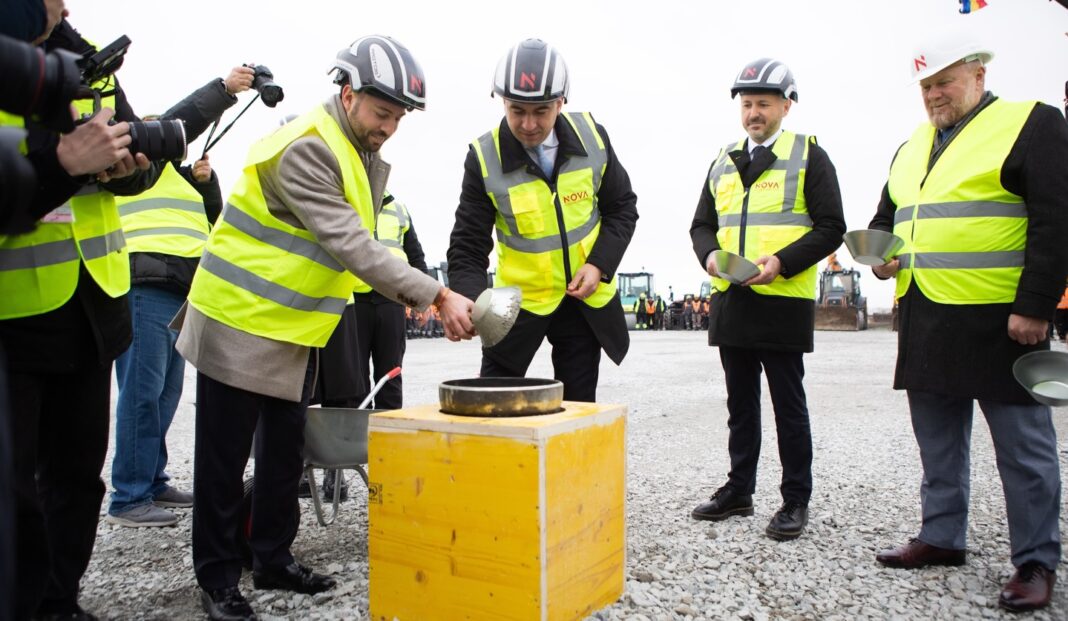 EXCLUSIV Bogdan Ivan, fostul ministru PSD al Energiei, presiuni la Nicușor Dan și Ilie Bolojan ca statul să cumpere gaze din SUA printr-un intermediar român, deși România va avea gaze din Marea Neagră / Gazele din SUA, refuzate de companiile private din cauza prețului / Cine sunt intermediarii români