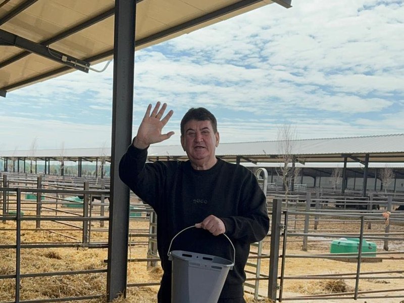 Gabriel Oprea se reprofilează: suma uriașă investită în ferma de vite a lui Gigi Nețoiu