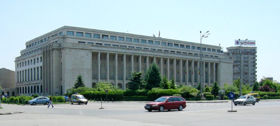 Guvernul, acuzat că subevaluează administrația centrală. SAALG cere coeficient minim de 3,15 în noua lege a salarizării