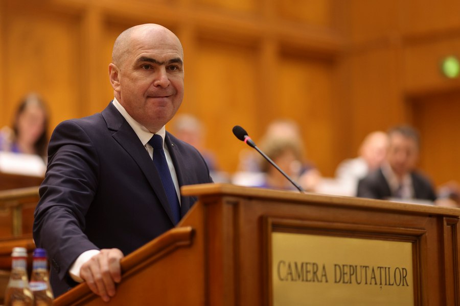 Guvernul român se prăbușește după ce socialiștii se alătură extremei drepte pentru a-l răsturna pe premier. George Simion este considerat creierul din spatele căderii executivului Ilie Bolojan - Politico
