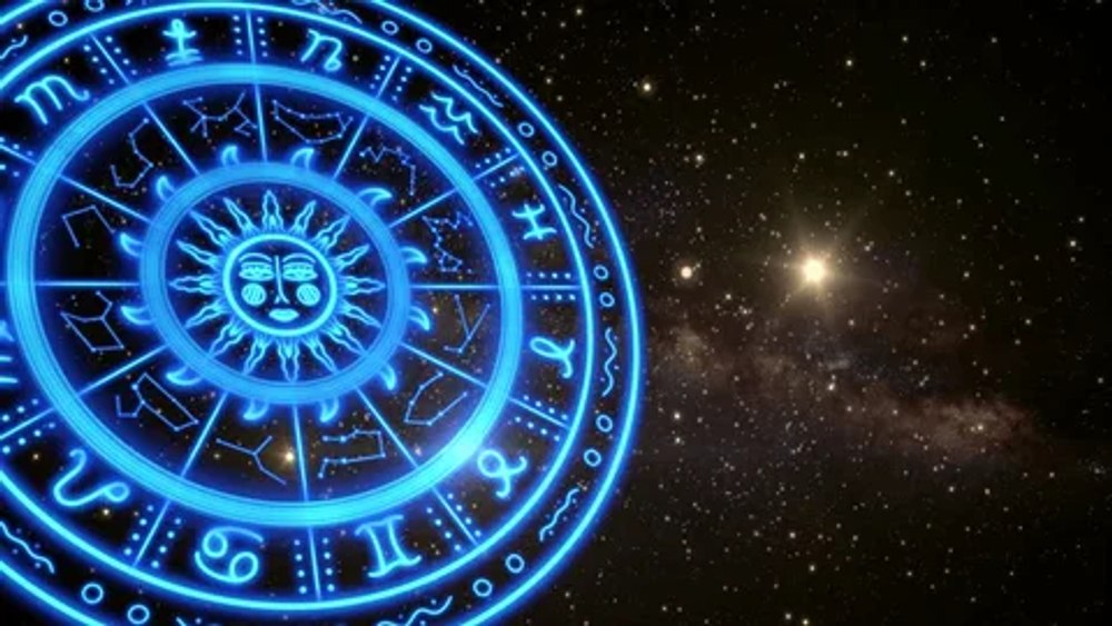 Horoscop luni, 4 mai. Nativii unei zodii trebuie să comunice mai mult pentru a nu-și deteriora relația