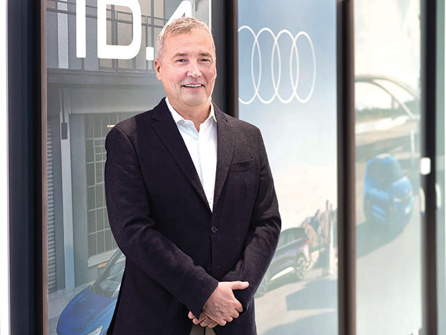 Interviu Brent Valmar, la finalul unui mandat de 28 de ani la Porsche România: Secretul vine din oamenii cu care te înconjori şi din şansele pe care le dai să crească