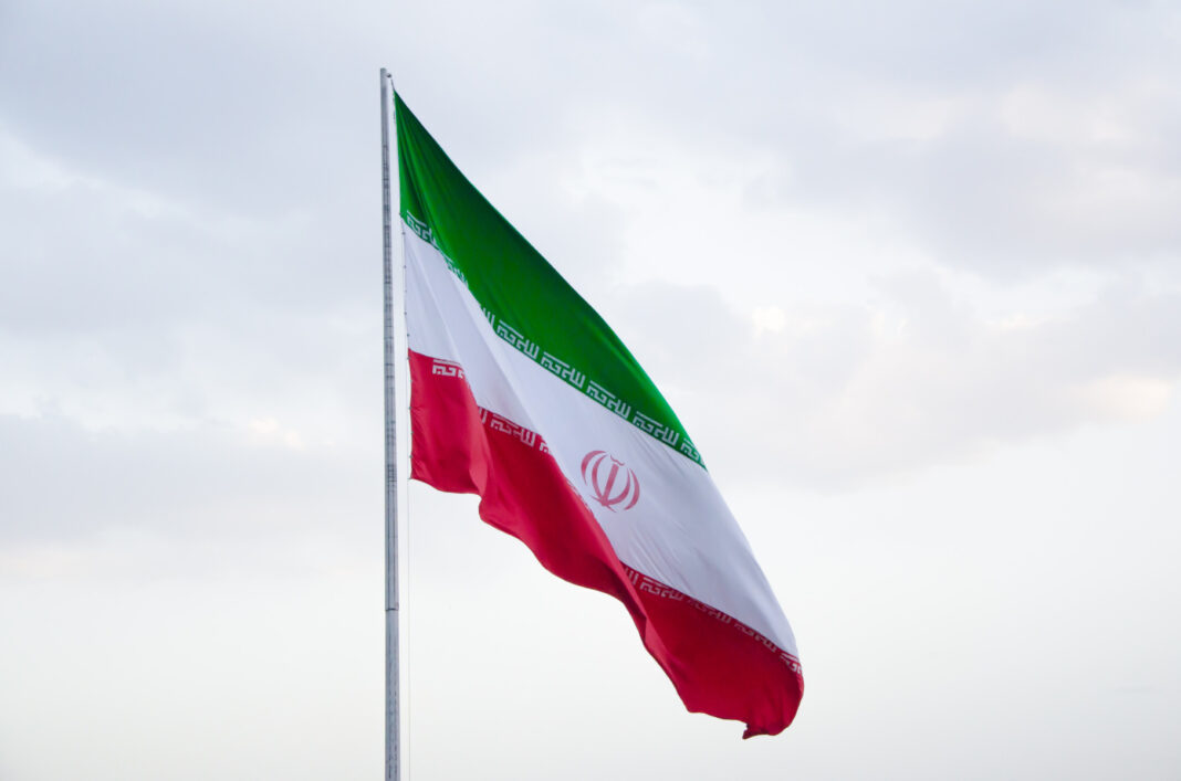 Iranul şi-a activat sistemele de apărare antiaeriană împotriva dronelor şi a aeronavelor mici