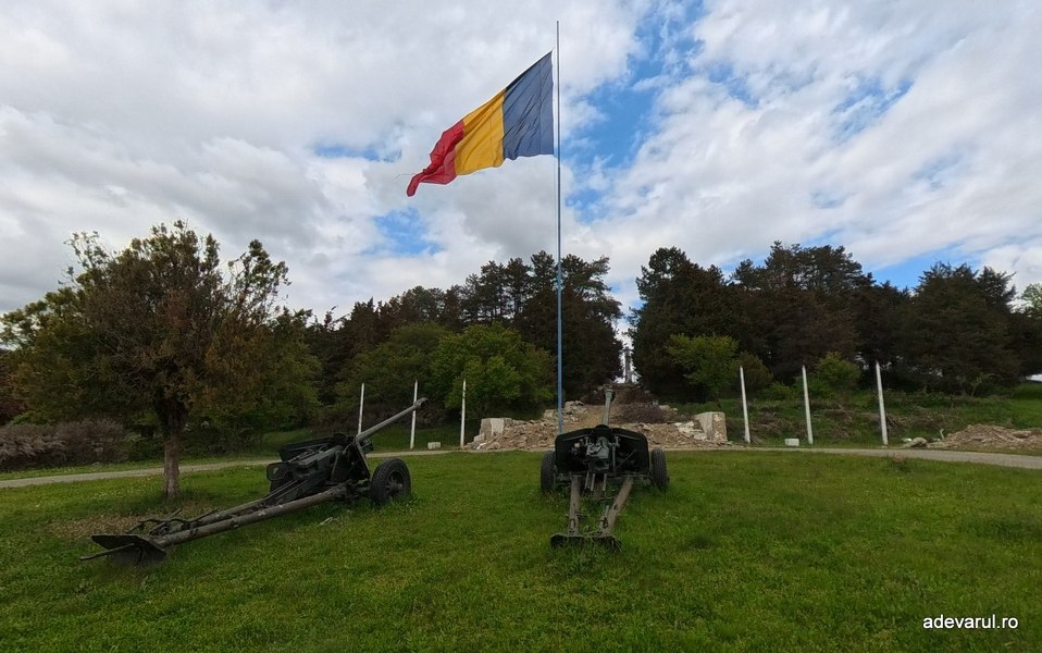 Locul de pe malul Mureșului unde mii de soldați români au murit în Al Doilea Război Mondial