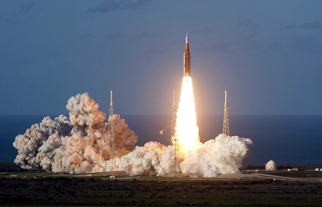 NASA a testat un nou motor ionic, conceput pentru viitoare misiuni cu echipaj uman pe Marte