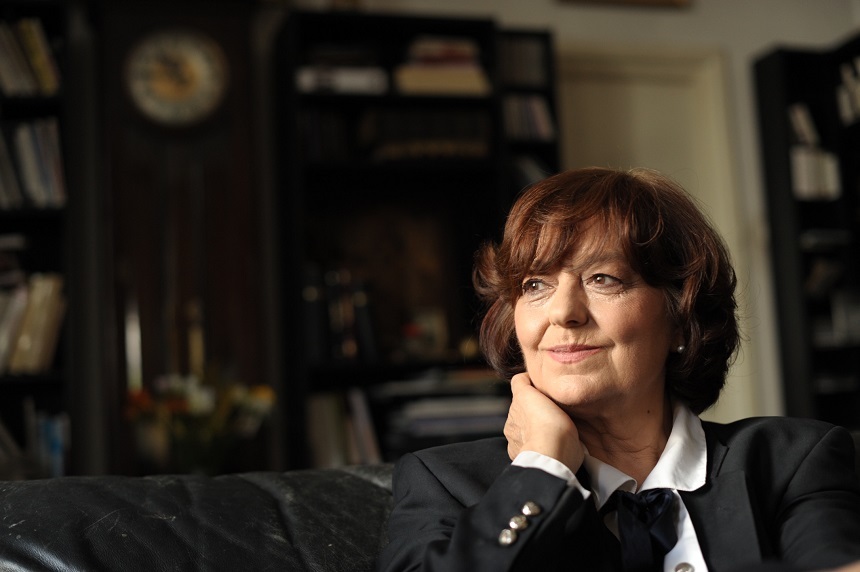 NEWS.ro: Ana Blandiana, distinsă în Polonia cu Premiul Herbert 2026 pentru poezie