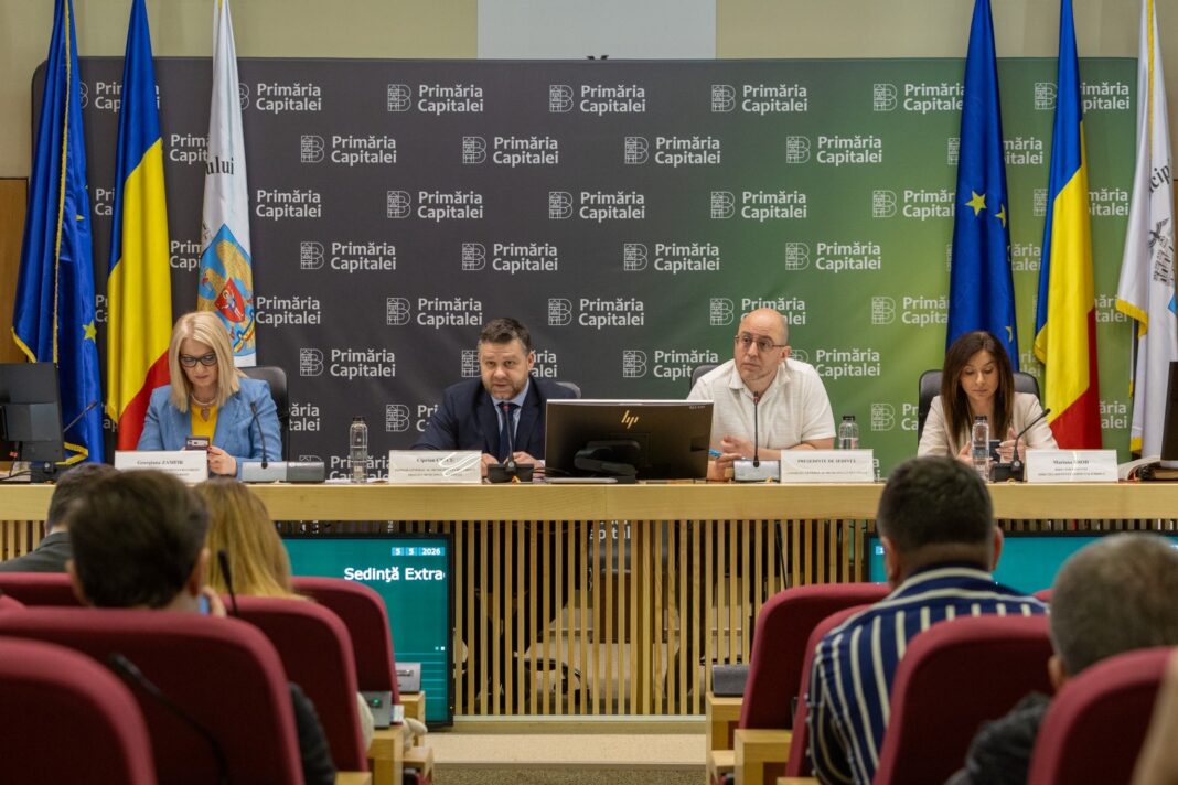 NEWS.ro: Bugetul Capitalei a fost adoptat - 8,5 miliarde de lei, cu 16% mai mult faţă de anul trecut / Ciucu: Le mulţumesc consilierilor generali pentru vot - e un pas necesar, dar şi o responsabilitate faţă de oraş