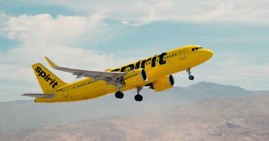 NEWS.ro: Companiile aeriene americane intervin pentru ajutarea pasagerilor blocaţi după prăbuşirea Spirit Airlines