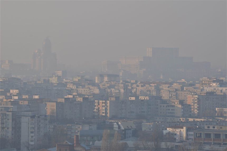 NEWS.ro: Dr. Cristian Oancea, despre efectele poluării: Dezvoltăm pneumonii, avem exacerbări ale BPOC-ului, ale astmului, în timp, plămânul nu mai poate să epureze aceste noxe şi devin factori carcinogeni