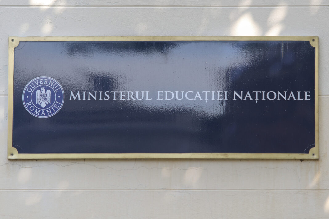 NEWS.ro: Guvernul a aprobat normele privind determinarea costului standard per antepreşcolar/preşcolar/elev, pentru finanţarea de bază a unităţilor de învăţământ preuniversitar de stat şi particulare