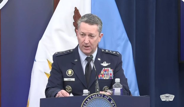 NEWS.ro: Iranul a atacat forţele americane de peste 10 ori de la anunţarea a acordului de încetare a focului, afirmă şefului Statului Major Interarme al SUA