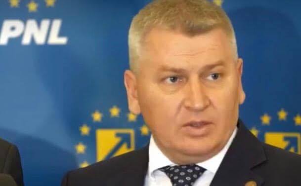 NEWS.ro: MOŢIUNE DE CENZURĂ – Florin Roman (PNL): Se naşte o nouă alianţă politică între PSD şi între AUR / Nu va fi un eveniment cu artificii, va fi un eveniment în care se dă foc României