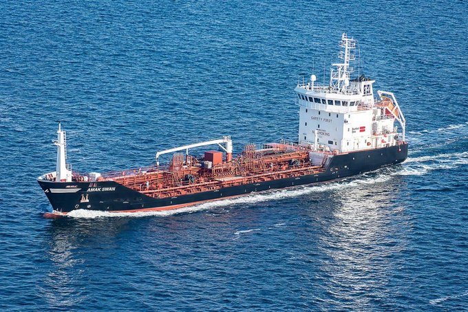 NEWS.ro: Piraţii somalezi au deturnat un petrolier în largul coastelor Yemenului. MT Eureka se îndreaptă spre Somalia