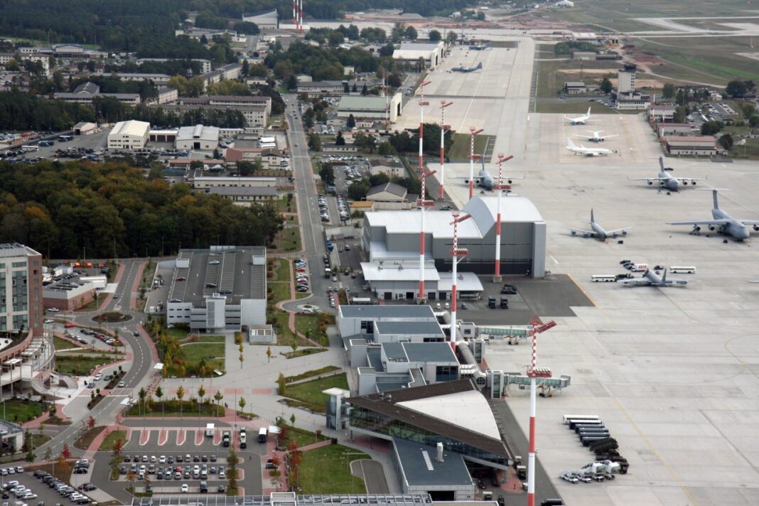 NEWS.ro: Primarul din Ramstein avertizează asupra consecinţelor „dezastruoase” ale retragerii trupelor americane