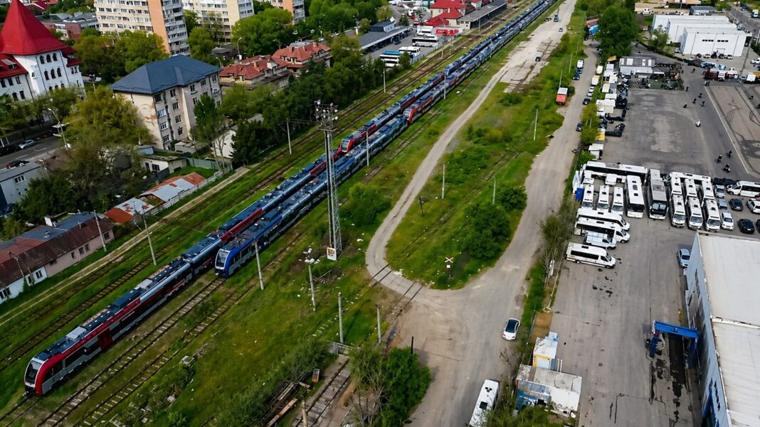 NEWS.ro: Radu Miruţă anunţă o soluţie temporară pentru ca cele 21 de trenuri PESA să intre în circulaţie: Un act adiţional prin care să fie suspendate plăţile aferente obligaţiilor de mentenanţă rămase neîndeplinite