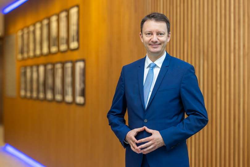 NEWS.ro: Siegfried Mureşan: Când a devenit preşedintele partidului, Ilie Bolojan ne-a găsit la 8% / Într-un an de guvernare ne-a dus la 20% / Toată Europa şi-a amintit în aceste zile caracterul anti-european al PSD
