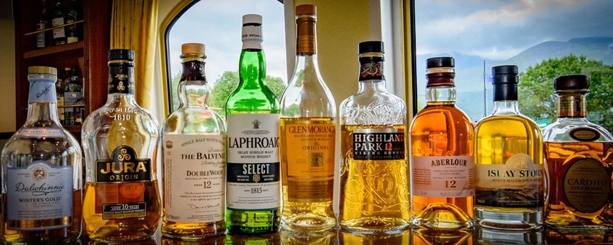 NEWS.ro: SUA elimină tarifele pentru whisky-ul scoţian, dar exporturile britanice pe piaţa americană rămân în scădere puternică
