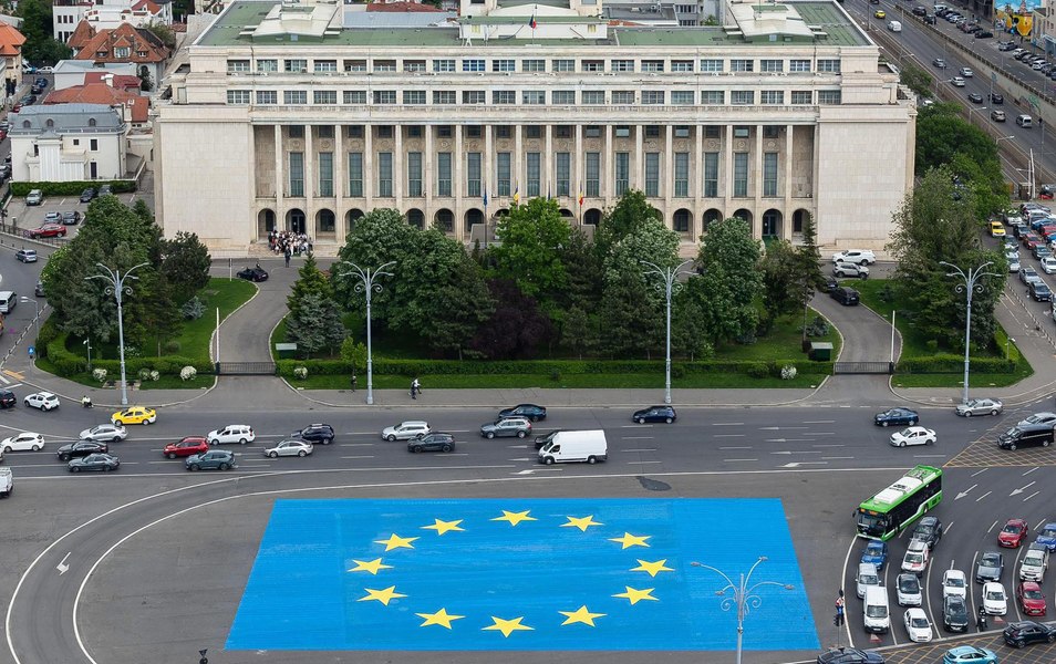 Palatul Victoria va fi luminat de Ziua Europei în culorile UE