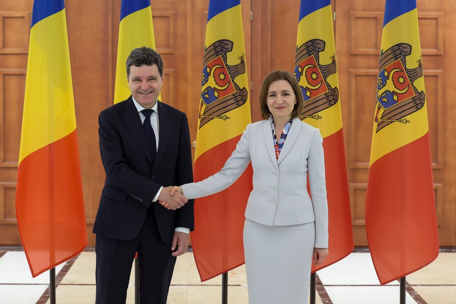 Peste 60% din români consideră că țara ar fi mai puternică după unirea cu Republica Moldova | Sondaj