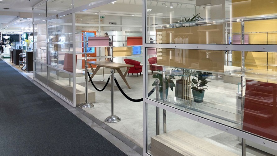 ”Proprietarl aleargă ca un nebun pentru că impozitele au crescut”/ Un mall aproape gol din sudul Moscovei scoate în evidență dificultățile economice ale Rusiei