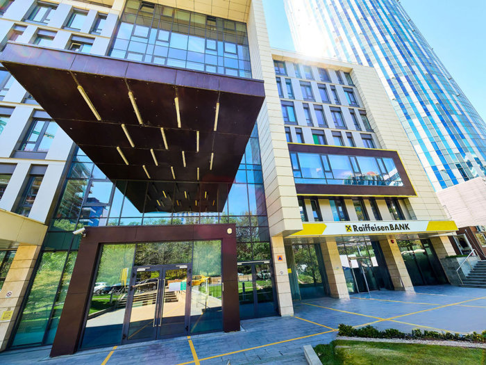 Raiffeisen Bank a majorat creditarea cu 15% în T1/2026 şi a obţinut profit net de 367 mil. lei, în scădere, şi active totale de aproape 90 mld. lei, în creştere cu 6% an/an