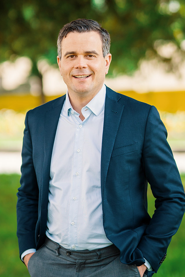 Richard Koenig, CEO Enery, un producător indepent austriac de energie şi unul dintre cei mai dinamici jucători din noul val al regenerabilelor: Consumul de combustibili fosili rămâne ridicat deoarece electrificarea avansează prea lent, pe fondul unei birocraţii ridicate. Simplificarea autorizărilor trebuie să devină o prioritate
