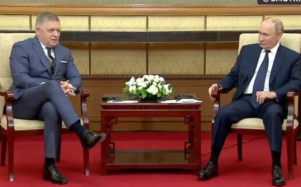 Robert Fico a ajuns la Moscova. Ce mesaj i-ar putea transmite lui Putin din partea lui Zelenski