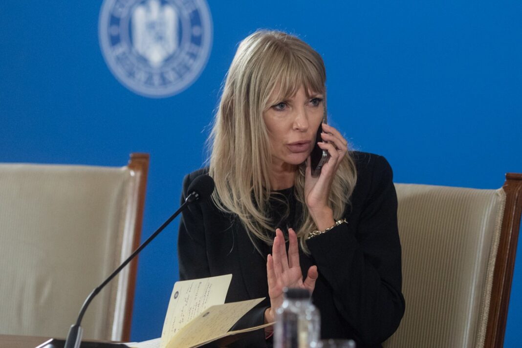 Senatoarea Victoria Stoiciu a anunţat că va activa ca senator independent după demisia din PSD