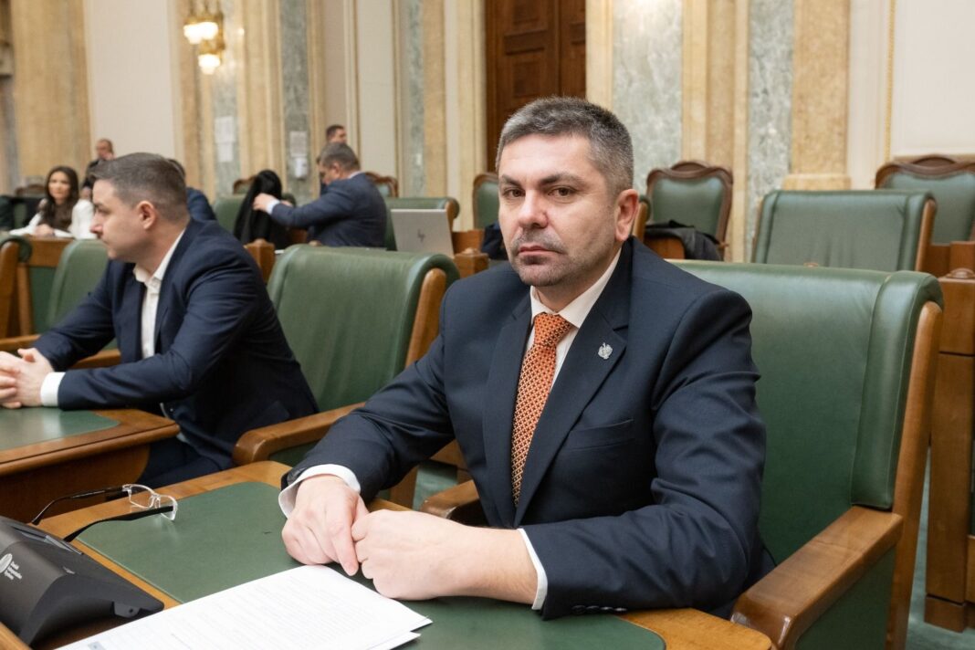 Senatorul Liviu-Iulian Fodoca, ales pe listele POT, şi-a retras sprijinul pentru moţiunea de cenzură: „Nu voi fi niciodată instrumentul politic al PSD”