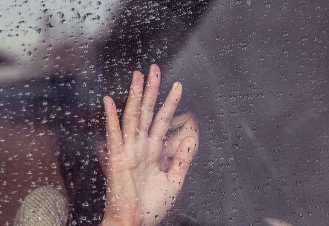 STUDIU: Depresia majoră prenatală sau postnatală atinge apogeul la două săptămâni după naştere