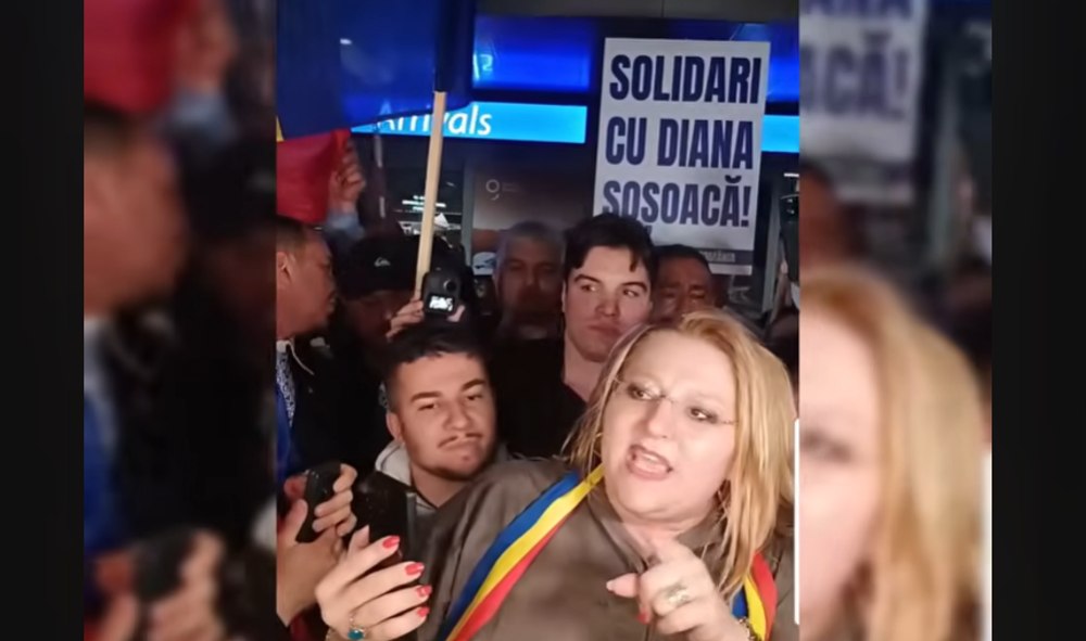 Susținătorii Dianei Șoșoacă au provocat haos pe Aeroportul Otopeni. Eurodeputata s-a întors în țară după ridicarea imunității