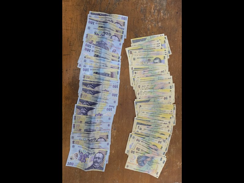 Un bărbat a încercat să mituiască jandarmii din Mamaia cu aproape 8.000 de lei. Ce descoperiseră asupra sa