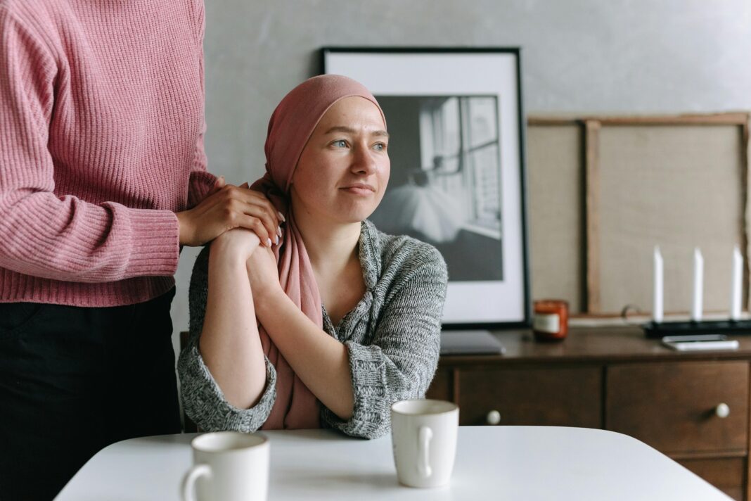 Un nou tip de terapie ar putea ajuta la tratarea cancerului. Rezultate pozitive după un prim studiu