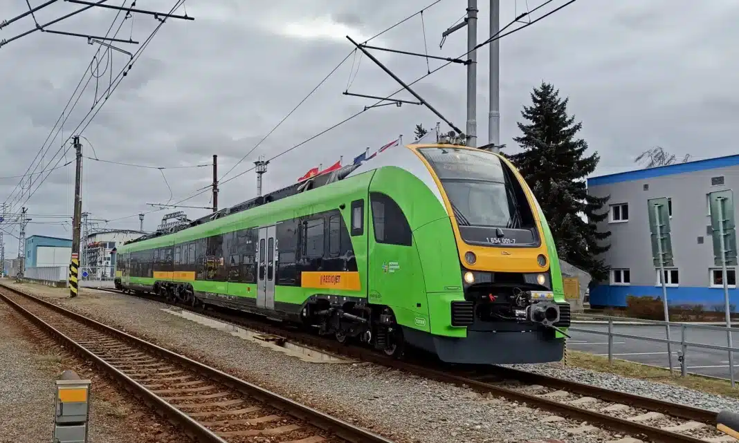 Un operator privat intră pe ruta feroviară București–Suceava