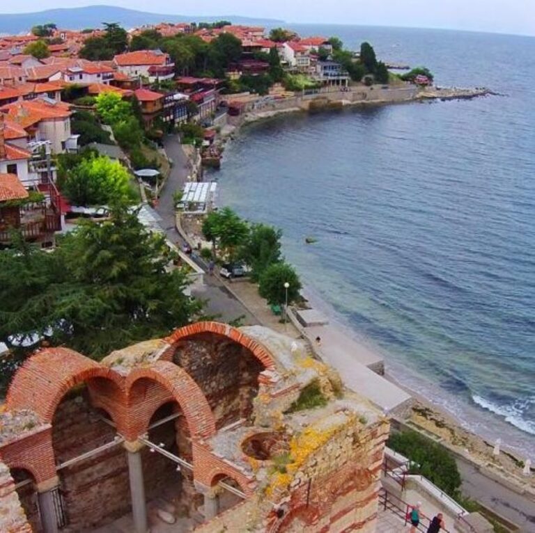 Vacanțele „ieftine” în Bulgaria devin istorie, după trecerea țării la euro