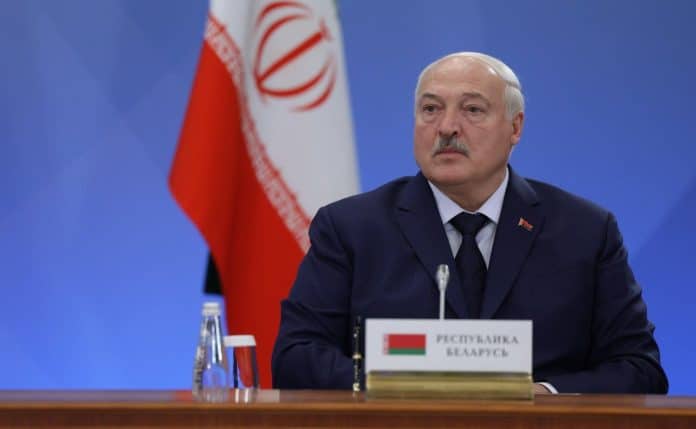 Lukashenko merge la Moscova pentru discuții cu Putin pe fondul tensiunilor crescute dintre Belarus și Ucraina
