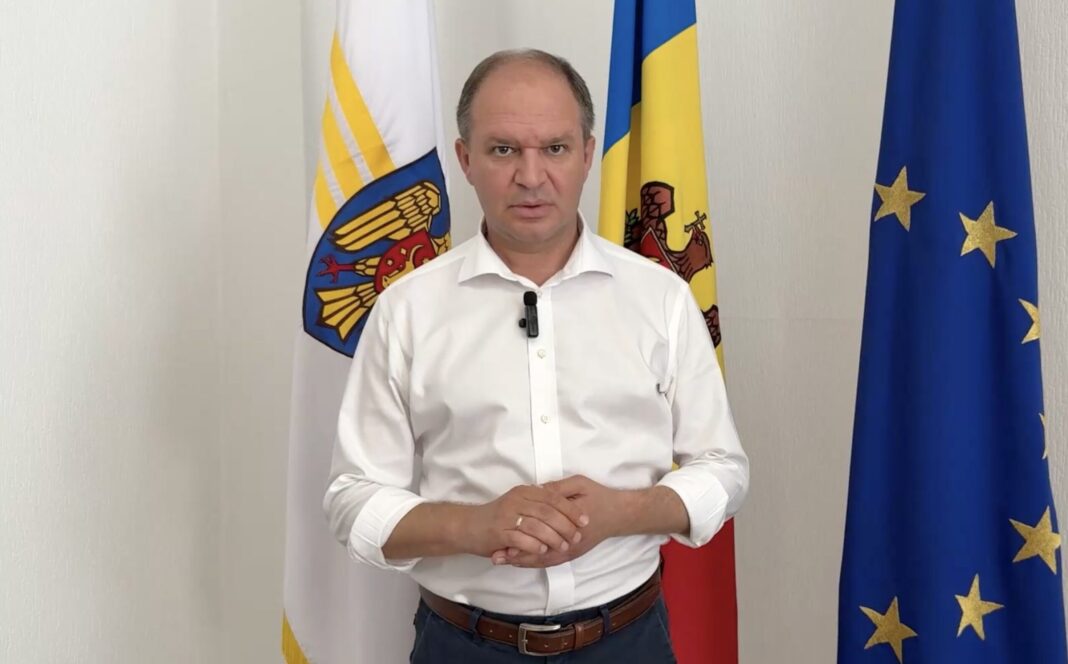 NEWS.ro: Primarul Chişinăului Ion Ceban, care nu are voie să vină în România, critică proiectul partidului lui Şoşoacă pentru unirea României cu R.Moldova: „Tentativă de atentare asupra valorilor consfinţite în Constituţia ţării noastre”
