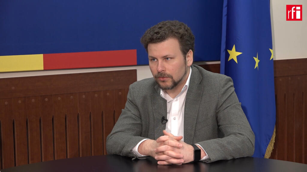 RFI: Dan Perciun la RFI: Fondurile europene accelerează reforma educației din Moldova. Aproape jumătate de miliard de euro investiți